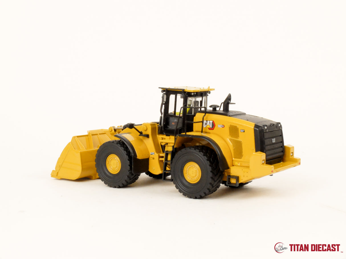 JUST ARRIVED! 1/50 Scale Diecast Masters Cat 982XE Wheel Loader