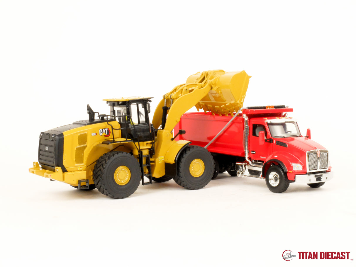 JUST ARRIVED! 1/50 Scale Diecast Masters Cat 980 Wheel Loader