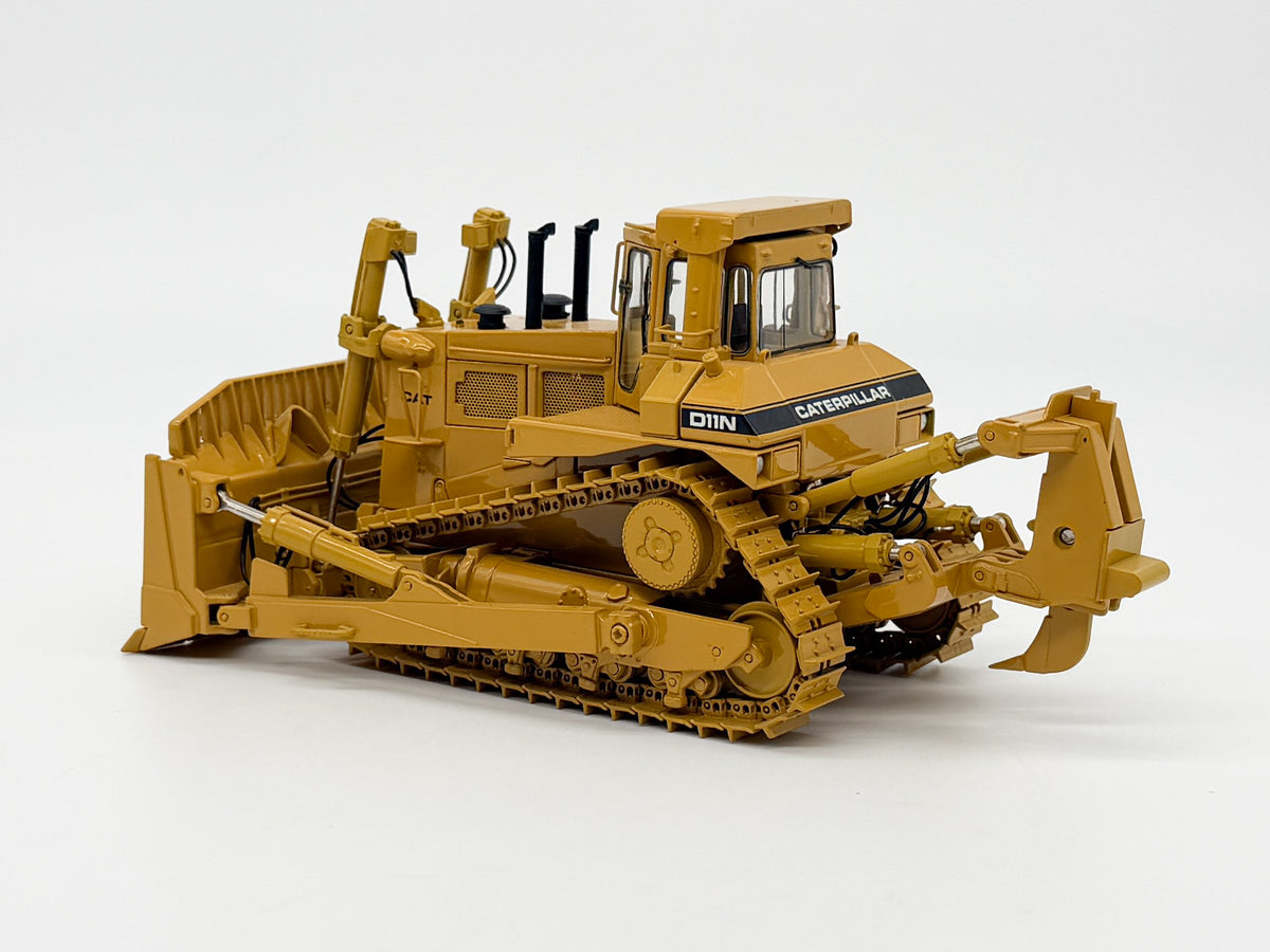 1/48 Scale CCM Cat D11N w/ SU Blade and Ripper - Read Description