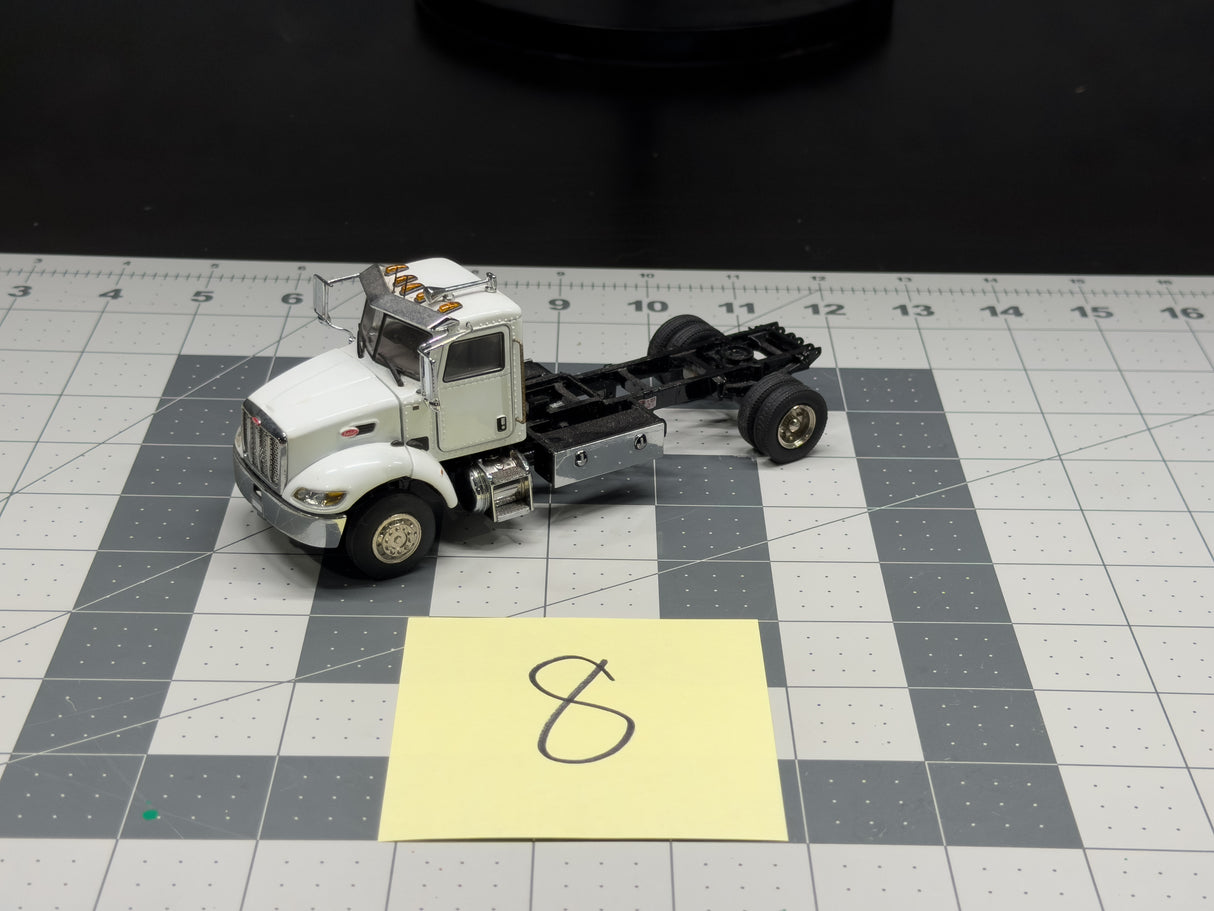 Truck 8 | Sword Pete 335 Straight Truck