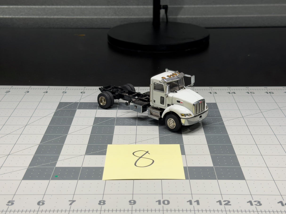 Truck 8 | Sword Pete 335 Straight Truck