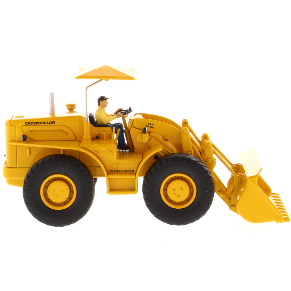 1/50 Scale Diecast Masters Cat 966A Loader