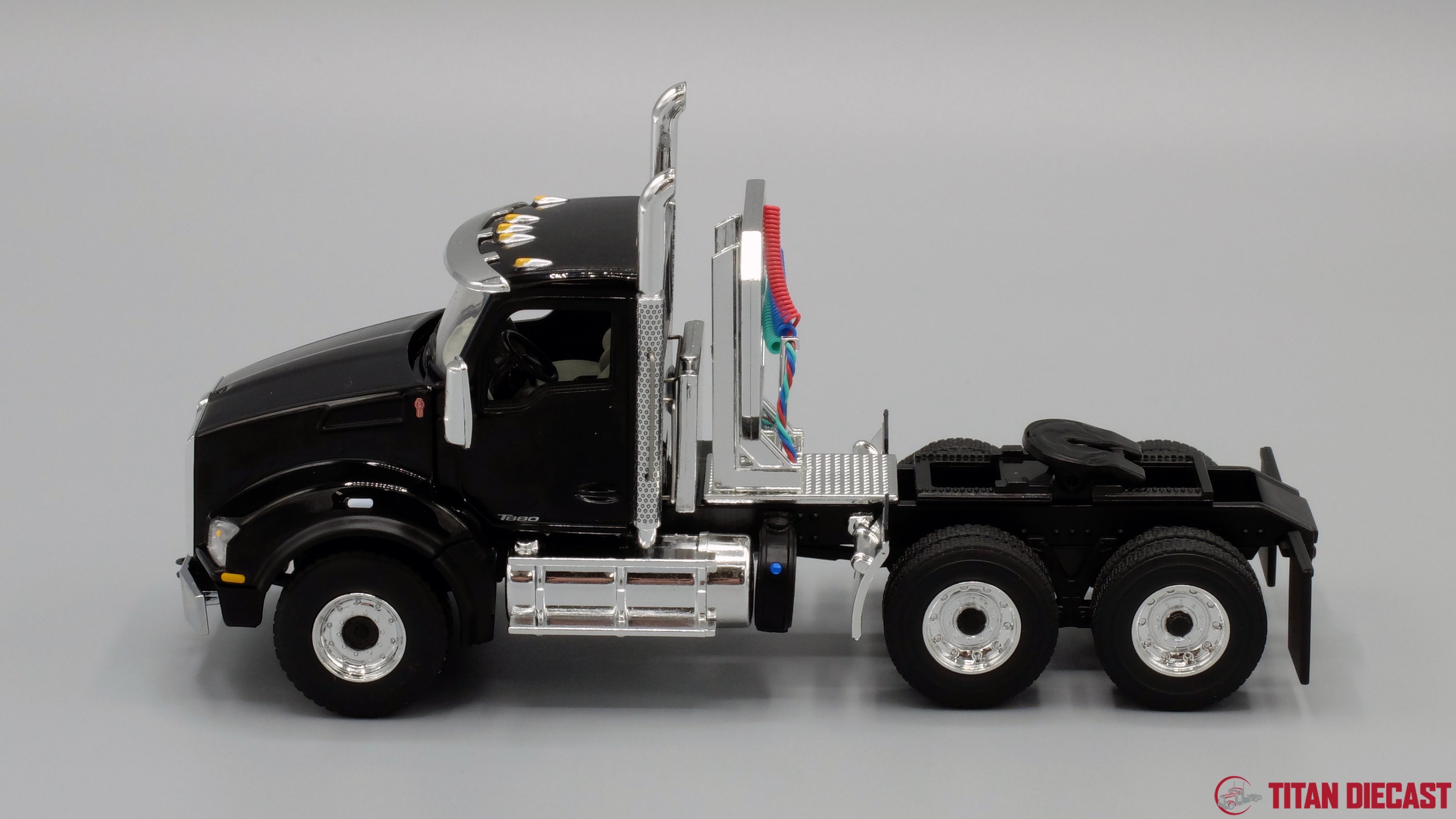 1/50 Scale Kenworth T880 w/ East Genesis Dump Trailer - Black/Chrome