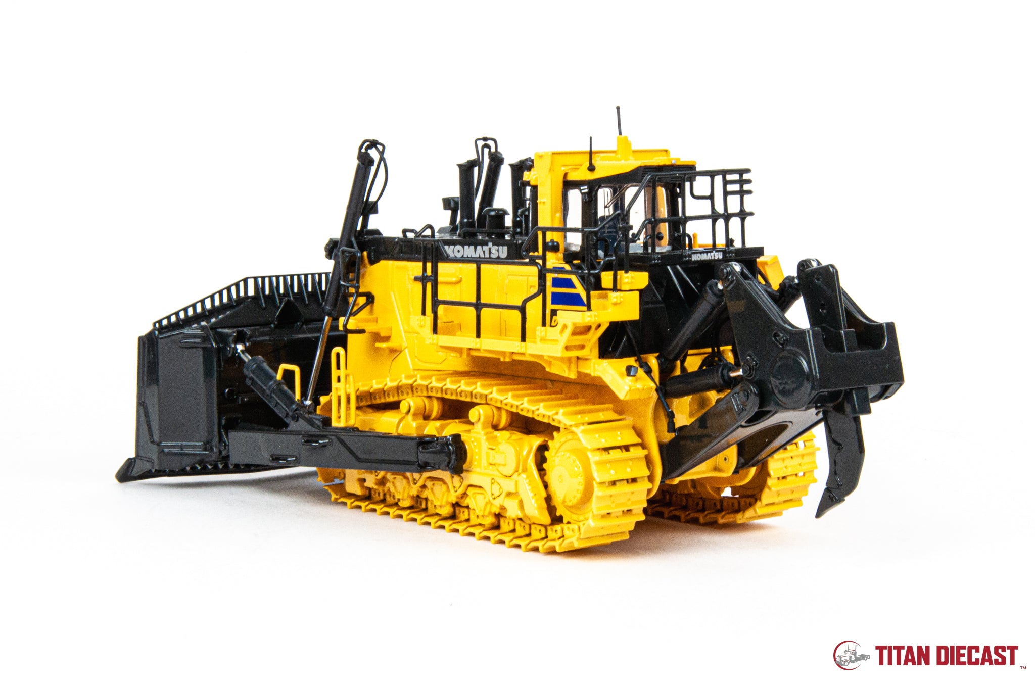 1/50 Scale First Gear Komatsu D475A-8 Dozer